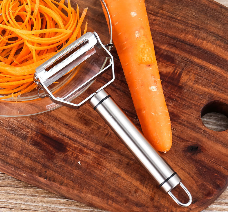 Fruit and vegetable peeling knife